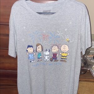 Peanuts Tee - Heather Light Gray
